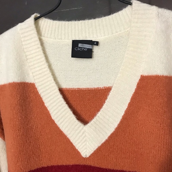 NWT Cliche Trendy Sweater ColorBlock V-neck Wood - Picture 2 of 5